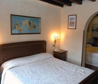Gasthof Royal House 3*
